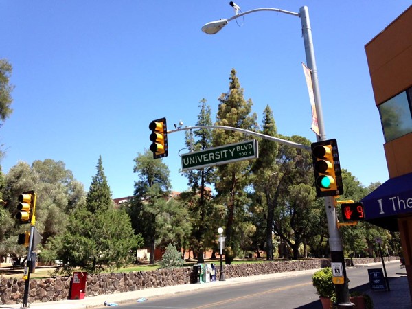 The new stoplight at Park Avenue and University Boulevard has beeb turned on.