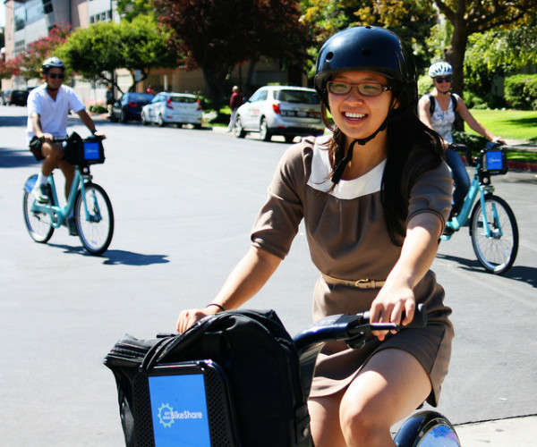 A bike share user at San Jose State University. Photo by Richard Masoner of http://www.cyclelicio.us/